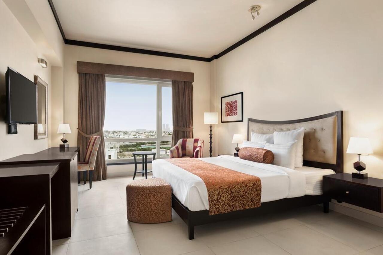 Ramada By Wyndham Karachi Creek Hotel Екстериор снимка