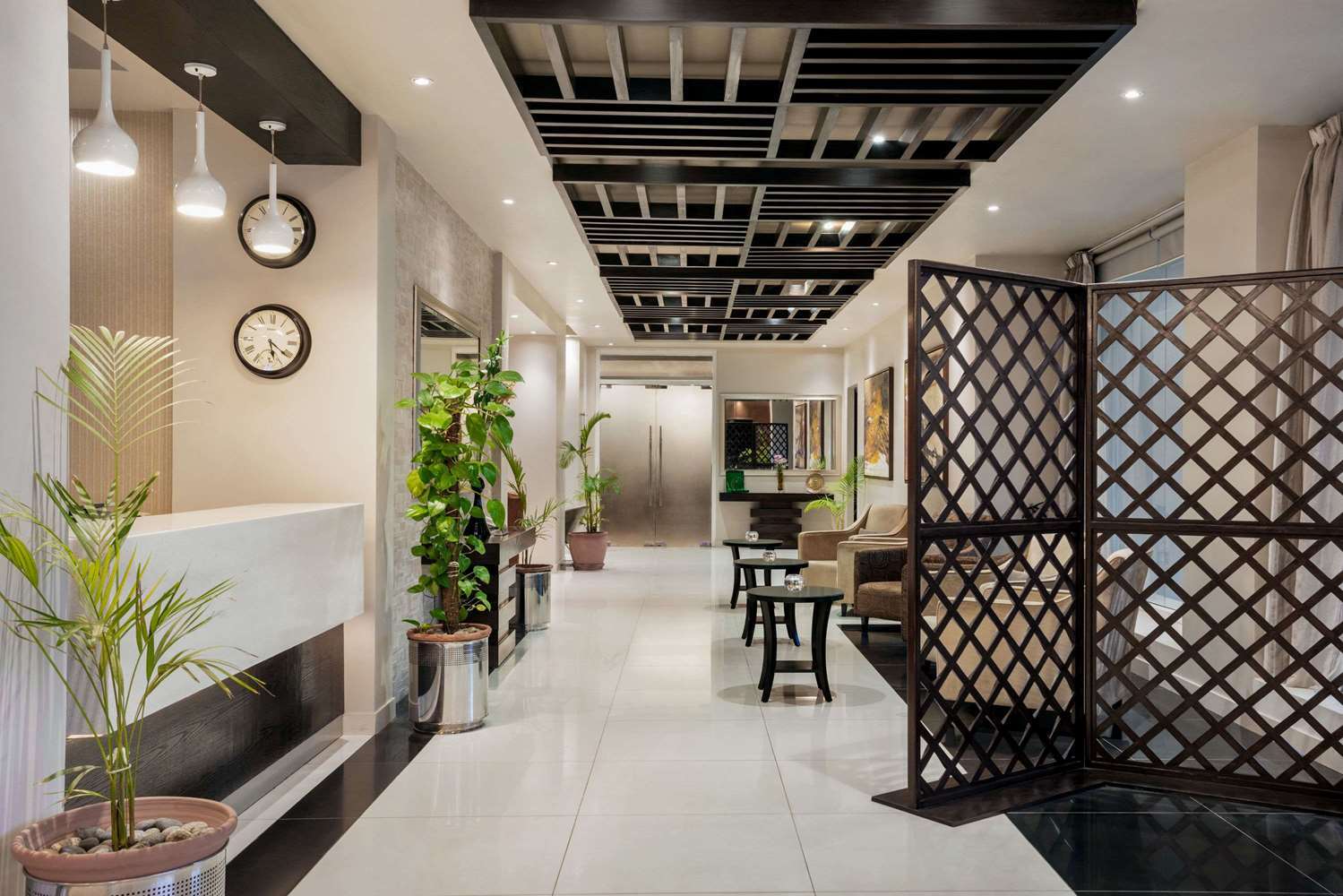 Ramada By Wyndham Karachi Creek Hotel Екстериор снимка